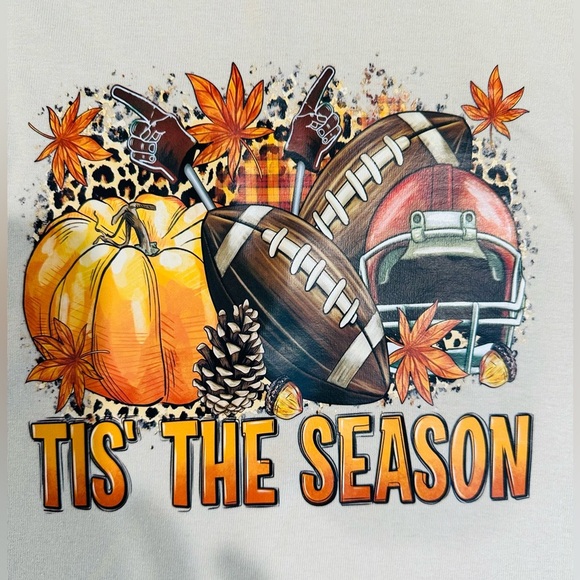 NEW Adult Medium T-Shirt with Fall Graphic - Picture 2 of 2
